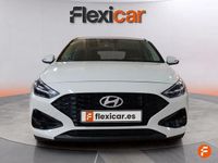 Usado Hyundai i30 120 CV (88 kW) 2024 Blanco Berlina