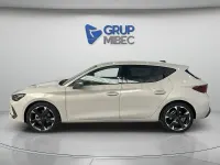 Usado Cupra Leon 150 CV (110 kW) 2025 Gris / plata Berlina