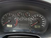 Usado Seat Toledo Stella 105 CV (77 kW) 2004 Gris / plata Berlina