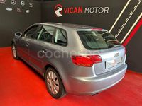Usado Audi A3 Ambiente 105 CV (77 kW) 2005 Gris / plata Berlina