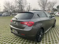 Usado Alfa Romeo Giulietta 170 CV (125 kW) 2015 Gris Utilitario