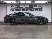 Usado Porsche Panamera 4 E-Hybrid 462 CV (339 kW) 2017 Gris / plata Utilitario