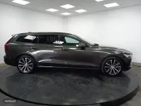 Usado Volvo V60 Momentum 197 CV (144 kW) 2022 Gris Familiar