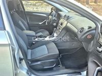 Usado Ford Mondeo Trend 140 CV (102 kW) 2010 Gris / plata Berlina