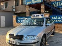 Usado Skoda Octavia Active 105 CV (77 kW) 2008 Gris / plata Berlina