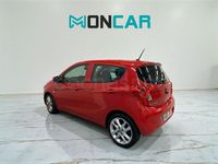 Usado Opel Karl Selective 75 CV (55 kW) 2016 Rojo Utilitario