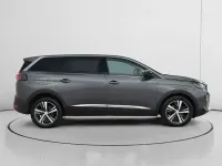 Usado Peugeot 5008 Allure 130 CV (95 kW) 2022 Gris SUV