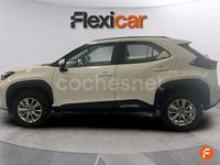 Usado Toyota Yaris Cross Active 116 CV (85 kW) 2024 Blanco SUV