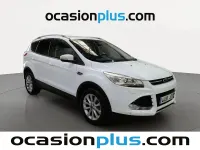 Usado Ford Kuga Titanium 150 CV (110 kW) 2015 Blanco SUV