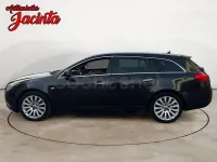 Usado Opel Insignia Cosmo 160 CV (117 kW) 2011 Negro Familiar