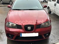 Usado Seat Ibiza Sport 100 CV (73 kW) 2005 Granate Utilitario
