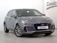 Usado Hyundai i30 GO! 110 CV (80 kW) 2018 Gris Utilitario