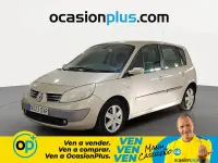 Usado Renault Scenic E-Tech Dynamique 111 CV (81 kW) 2006 Beige Monovolumen