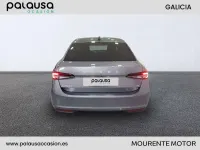 Usado Skoda Superb Selection 204 CV (150 kW) 2025 Gris Berlina