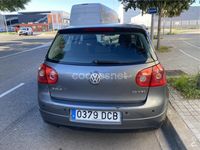 Usado VW Golf IV Highline 115 CV (84 kW) 2005 Gris / plata Berlina