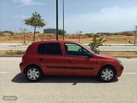 Usado Renault Clio II Expression 80 CV (58 kW) 2004 Granate Berlina