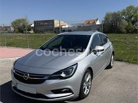 Usado Opel Astra Excellence 136 CV (100 kW) 2016 Gris / plata Berlina