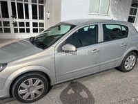 Usado Opel Astra Enjoy 100 CV (73 kW) 2005 Gris / plata Berlina