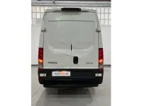 Usado Iveco Daily 156 CV (114 kW) 2019 Blanco Van