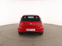 Usado VW Golf VII Advance 105 CV (77 kW) 2015 Rojo Berlina