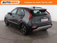 Usado Kia Niro 141 CV (103 kW) 2022 Gris / plata SUV