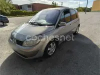 Usado Renault Scénic II Expression 115 CV (84 kW) 2005 Beige Monovolumen