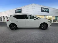 Usado Seat Leon Style 130 CV (95 kW) 2018 Blanco Berlina