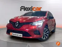 Usado Renault Clio Techno 90 CV (66 kW) 2023 Rojo Utilitario