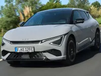 Usado Kia EV6 Air 167 kW (228 CV) 2023 Azul SUV
