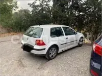 Usado VW Golf IV Highline 105 CV (77 kW) 2002 Blanco Berlina