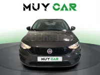 Usado Fiat Tipo Easy 95 CV (69 kW) 2018 Marrón Berlina