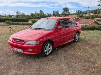 Usado Ford Escort RS 150 CV (110 kW) 1992 Rojo Berlina