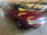 Usado Ford Mondeo Trend 130 CV (95 kW) 2004 Granate Berlina