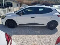 Usado Renault Clio Authentique 75 CV (55 kW) 2015 Blanco Utilitario
