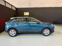 Usado Peugeot 3008 Active 130 CV (95 kW) 2022 Azul SUV