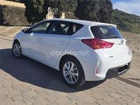 Usado Toyota Auris Active 132 CV (97 kW) 2013 Blanco Berlina