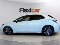 Używany Toyota Corolla Active 122 KM (89 kW) 2020 Biały Sedan/Limuzyna