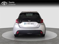 Usado Toyota Yaris Hybrid Active 116 CV (85 kW) 2025 Gris Monovolumen