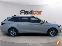 Usado Seat Leon Style 115 CV (84 kW) 2021 Blanco Familiar