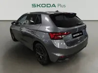 Usado Skoda Fabia Selection 95 CV (69 kW) 2025 Gris Utilitario