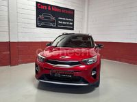 Käytetty Kia Stonic 120 HP (88 kW) 2018 Punainen Katumaasturi