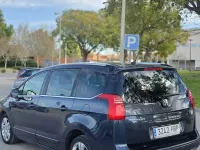 Używany Peugeot 5008 Style 115 KM (84 kW) 2013 Niebieski Minivan