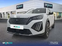 Usado Peugeot 2008 Allure 102 CV (75 kW) 2024 Blanco SUV