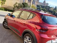 Usado Dacia Sandero Comfort 101 CV (74 kW) 2021 Granate Berlina