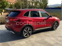 Usado MG ZS Luxury 197 CV (144 kW) 2025 Granate SUV