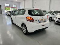 Usado Peugeot 208 Style 75 CV (55 kW) 2017 Blanco Utilitario