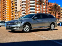 Usado VW Passat Business 122 CV (89 kW) 2022 Gris Familiar