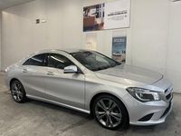 Usado Mercedes CLA200 136 CV (100 kW) 2015 Gris / plata Berlina