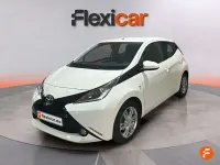 Usado Toyota Aygo X-play 69 CV (50 kW) 2017 Blanco Utilitario