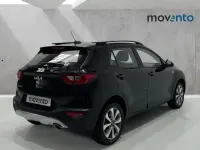 Usado Kia Stonic 84 CV (61 kW) 2023 Negro SUV